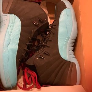 Jordan 12 Gamma